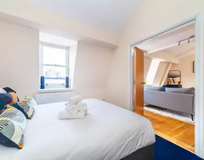 Chic New York style Loft Apt with View/Balcony